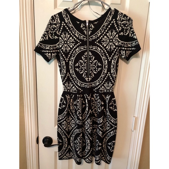 Sweater dress - Picture 4 of 4